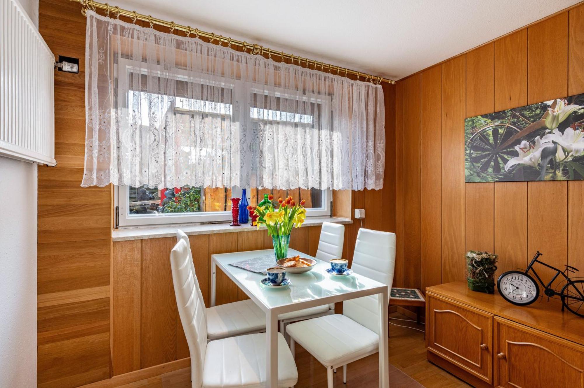 Ferienwohnung Am Teich Bützow Exterior foto