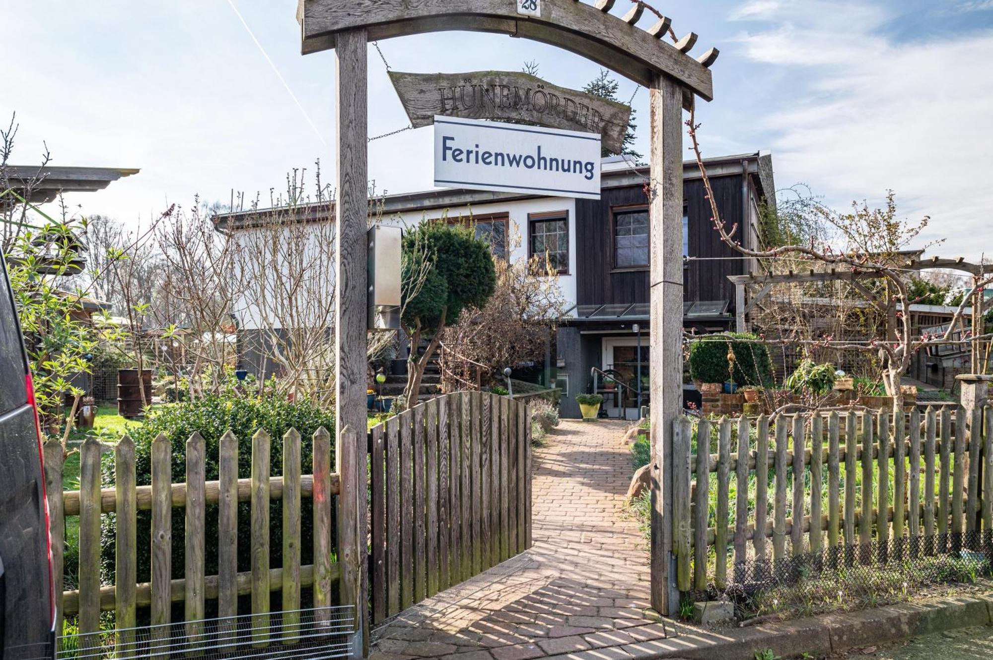 Ferienwohnung Am Teich Bützow Exterior foto